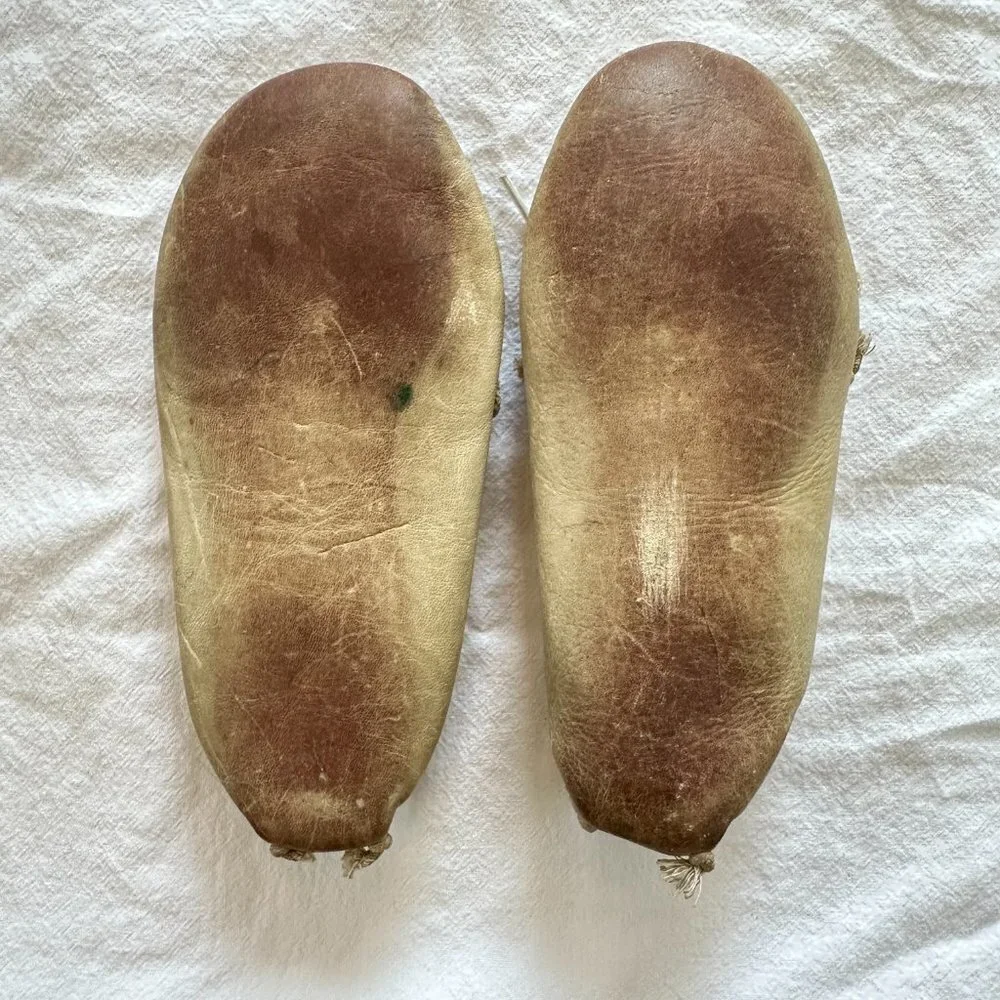 Minnetonka Style Beaded Leather Moccasins